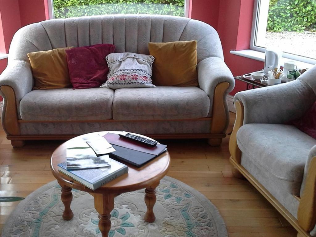 Blossom Hill Bed And Breakfast Killaloe Exterior foto